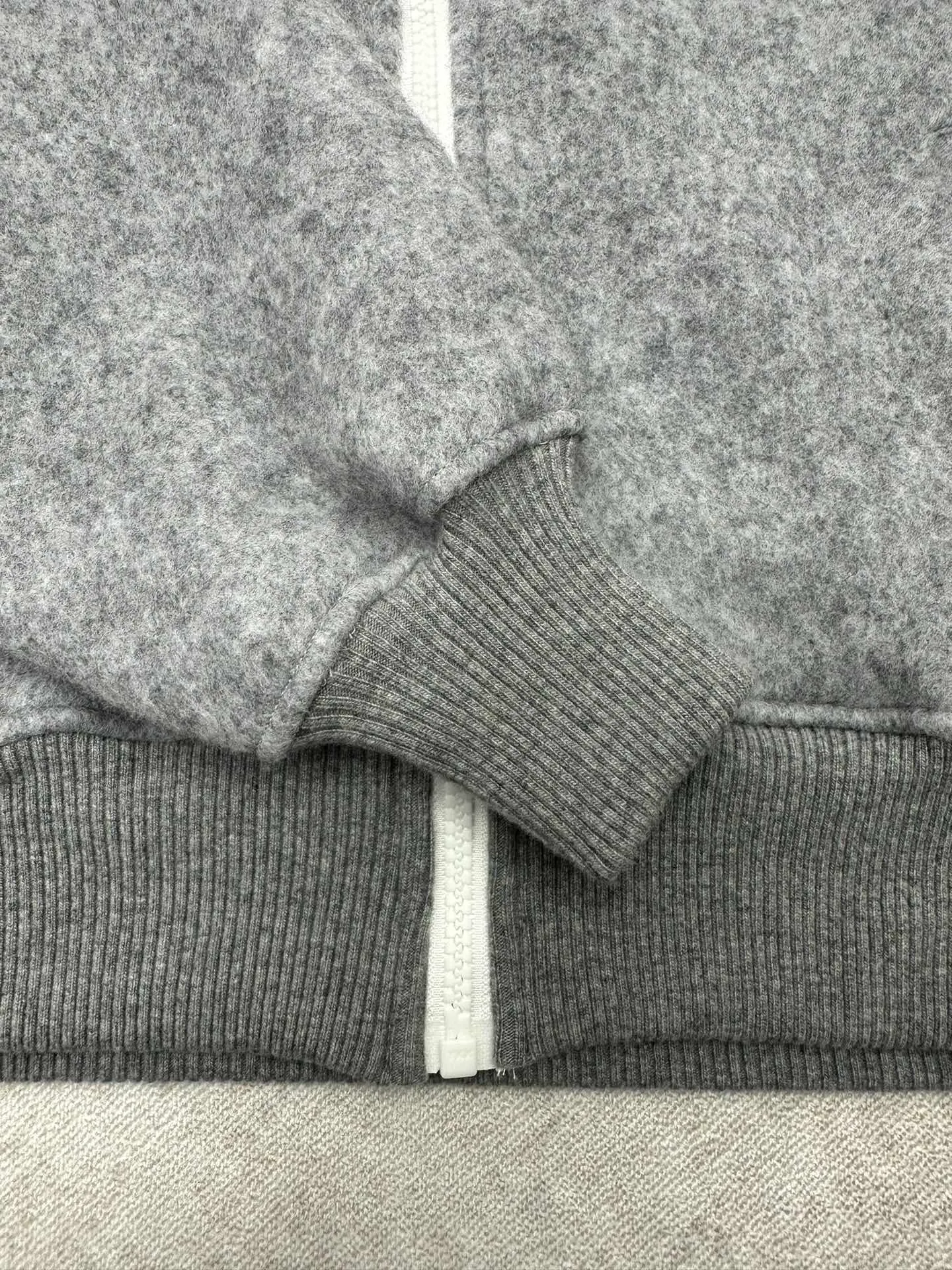 P710 CANDA GOOSE 25ss new hilliwack series wool fleece weatherproof front warm bomber jacket multi-color code number: S.M.L.